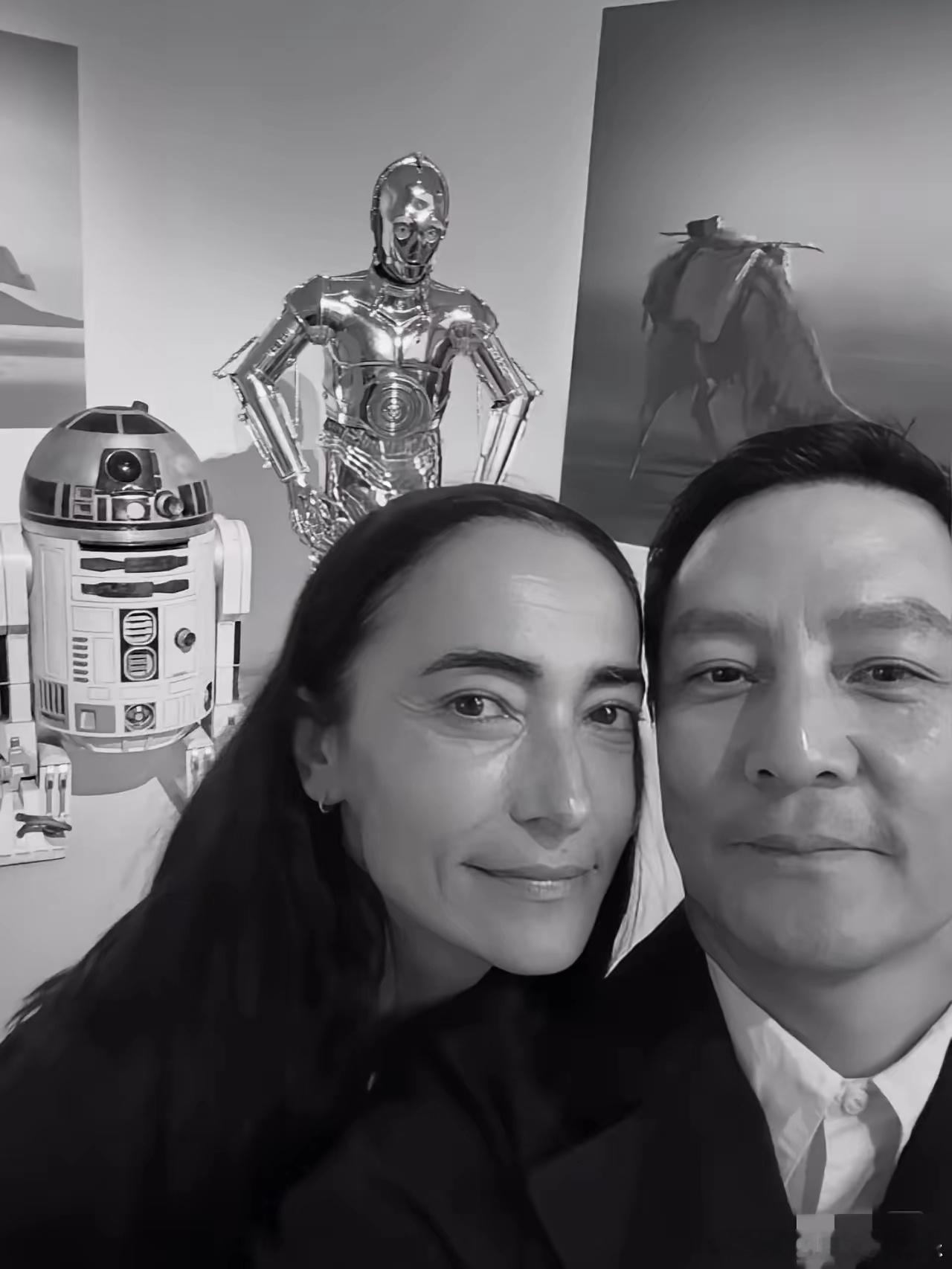 我和我老公说你看，这是 吴彦祖老婆 。他瞥了一眼说这男的是谁？[黑线]我说老婆老