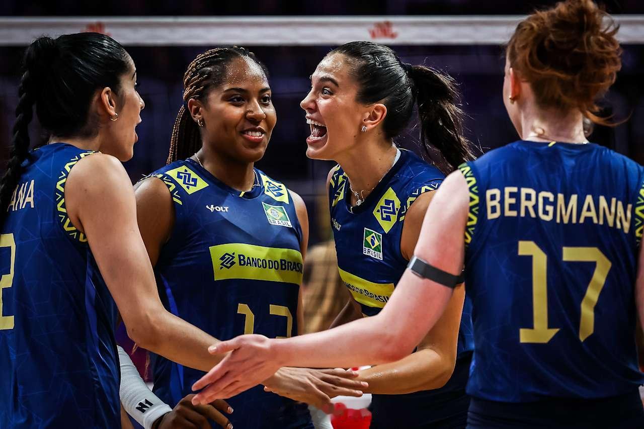 世联赛里约站，巴西女排3比0取胜捷克（25-21 25-20 25-17），巴西
