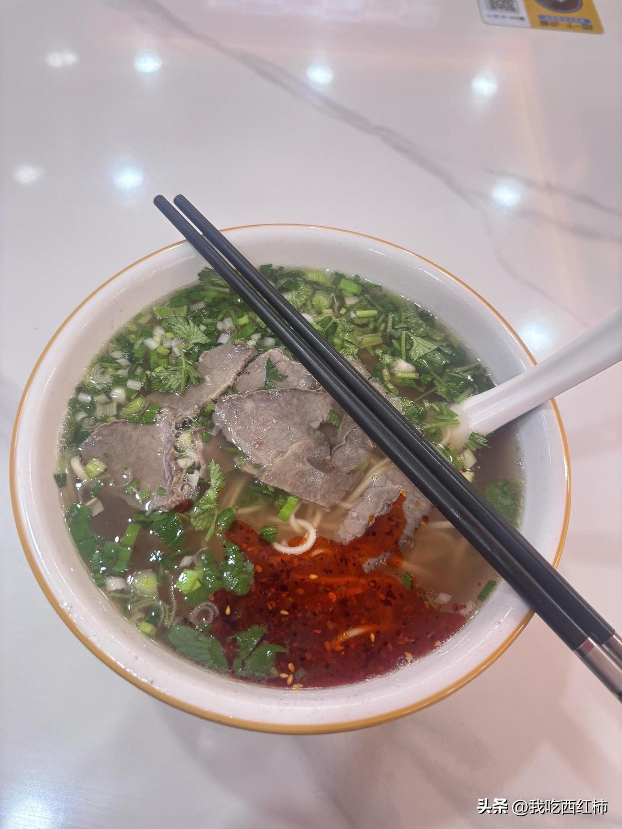 1. 普通男人找你结婚，是让你来跟他一起抵抗生活风险的，让你睡觉一起养家养孩子的