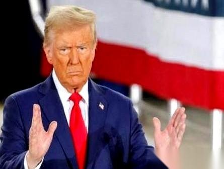 一边是4200万人等着几百块救济金活命，另一边是海湖庄园里纸醉金迷的万圣节派对。