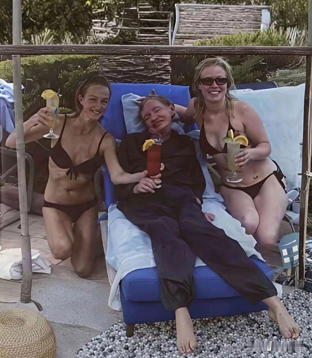 爱泼斯坦这事里，唯一不怕被扒的，也只有霍金了！不过实在是让人想不通，身体情况都这