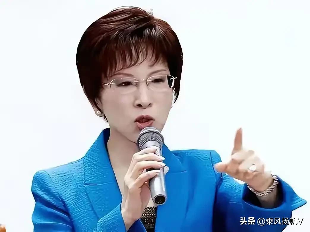 “不愿扛起统一大旗，何必身居国民党icon主席之位？”洪秀柱icon对郑丽文发出