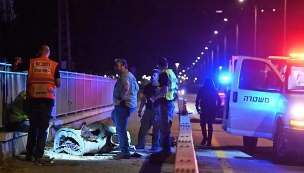 突发！德黑兰剧烈爆炸，以色列空军基地剧烈爆炸，特朗普着急、无力，掩盖不住最害怕的