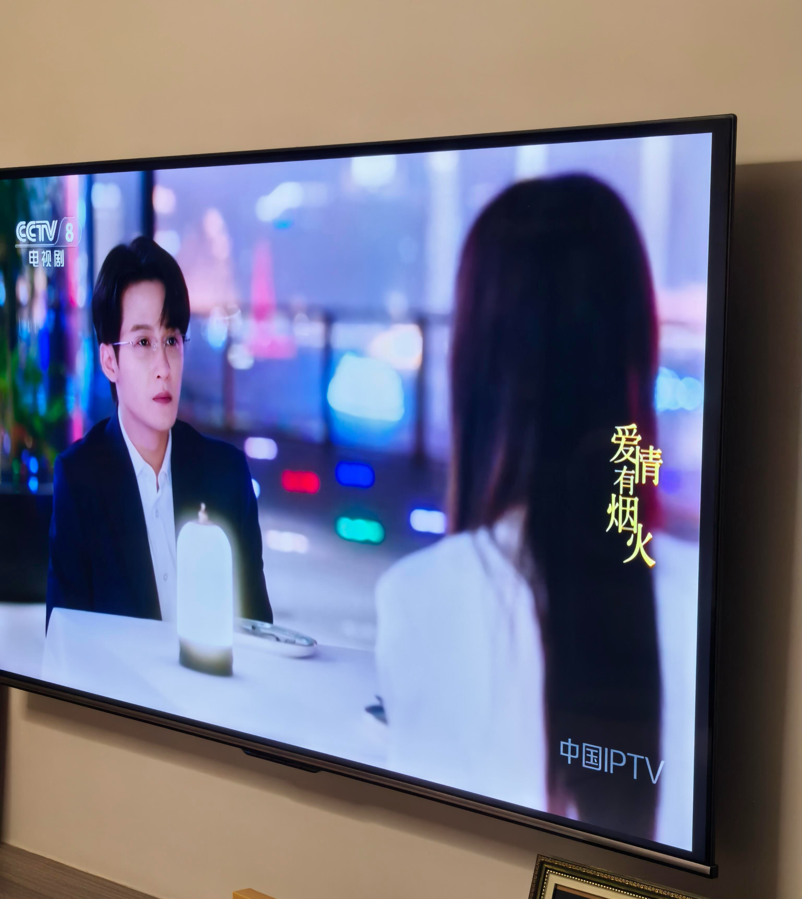 檀健次墨子好努力，不停开帖尬黑殊不知《爱情有烟火》积压三年播出即胜利上星央八，全