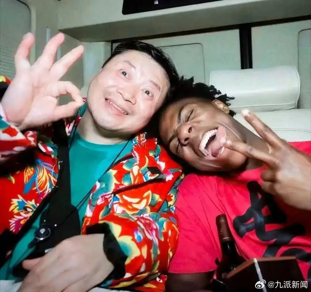 #卤鹅哥称未来想接触短剧#【九派新闻年终特别报道｜#卤鹅哥谈与流量相处之道#：把