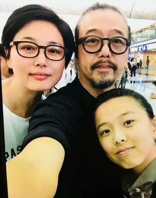 【1个乳名藏心意，徐克取名家来，背后满是柔软期许】
 
荧幕里杀伐果断的大导演，