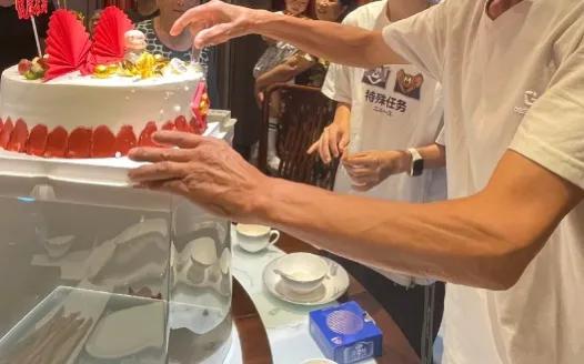 世态炎凉！我在农村操办父亲70大寿宴，每桌999元标准，88桌流水席，厨费花了3