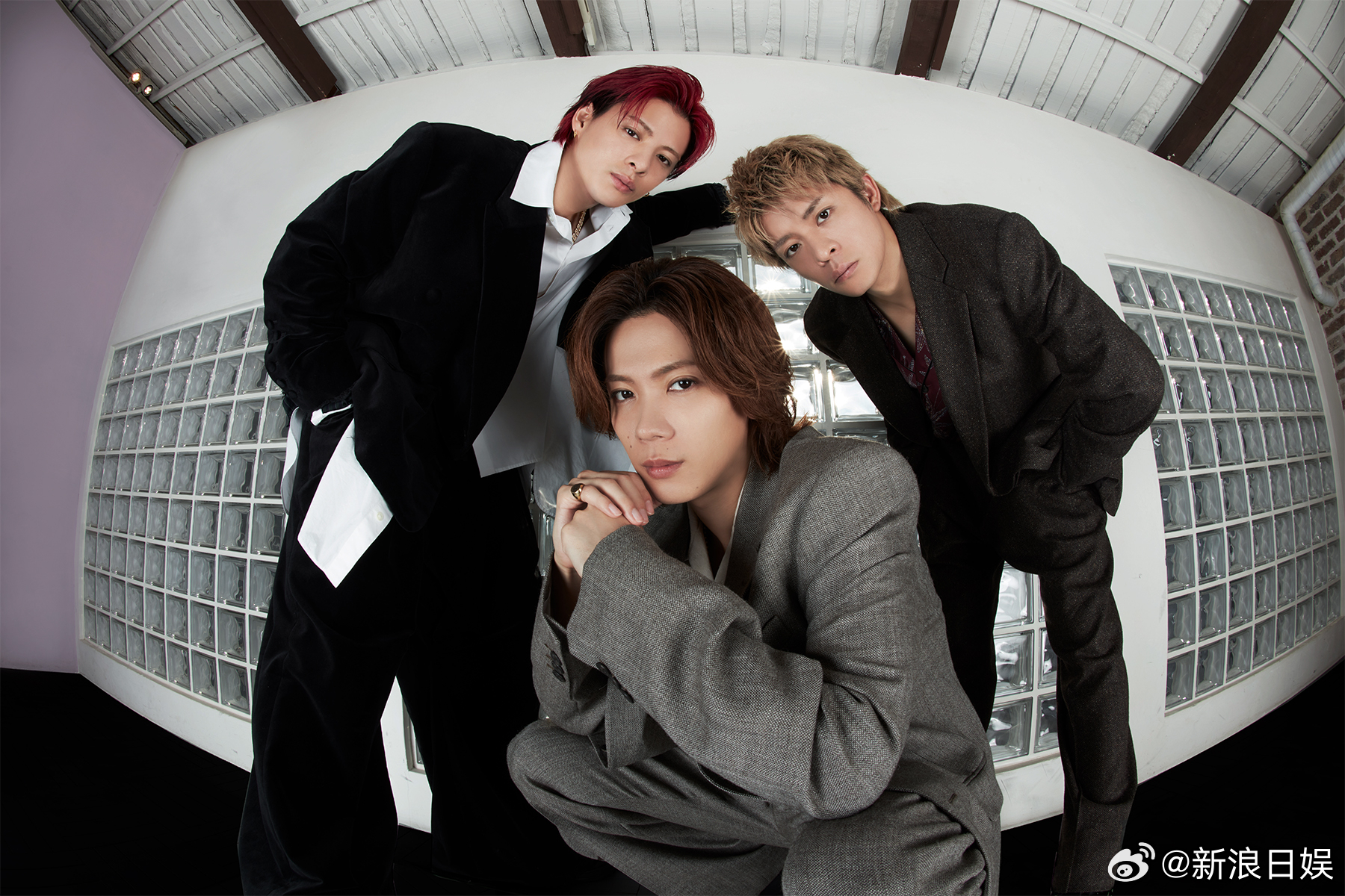 NUMBER_I与艺人经纪公司WME（William Morris Endeav