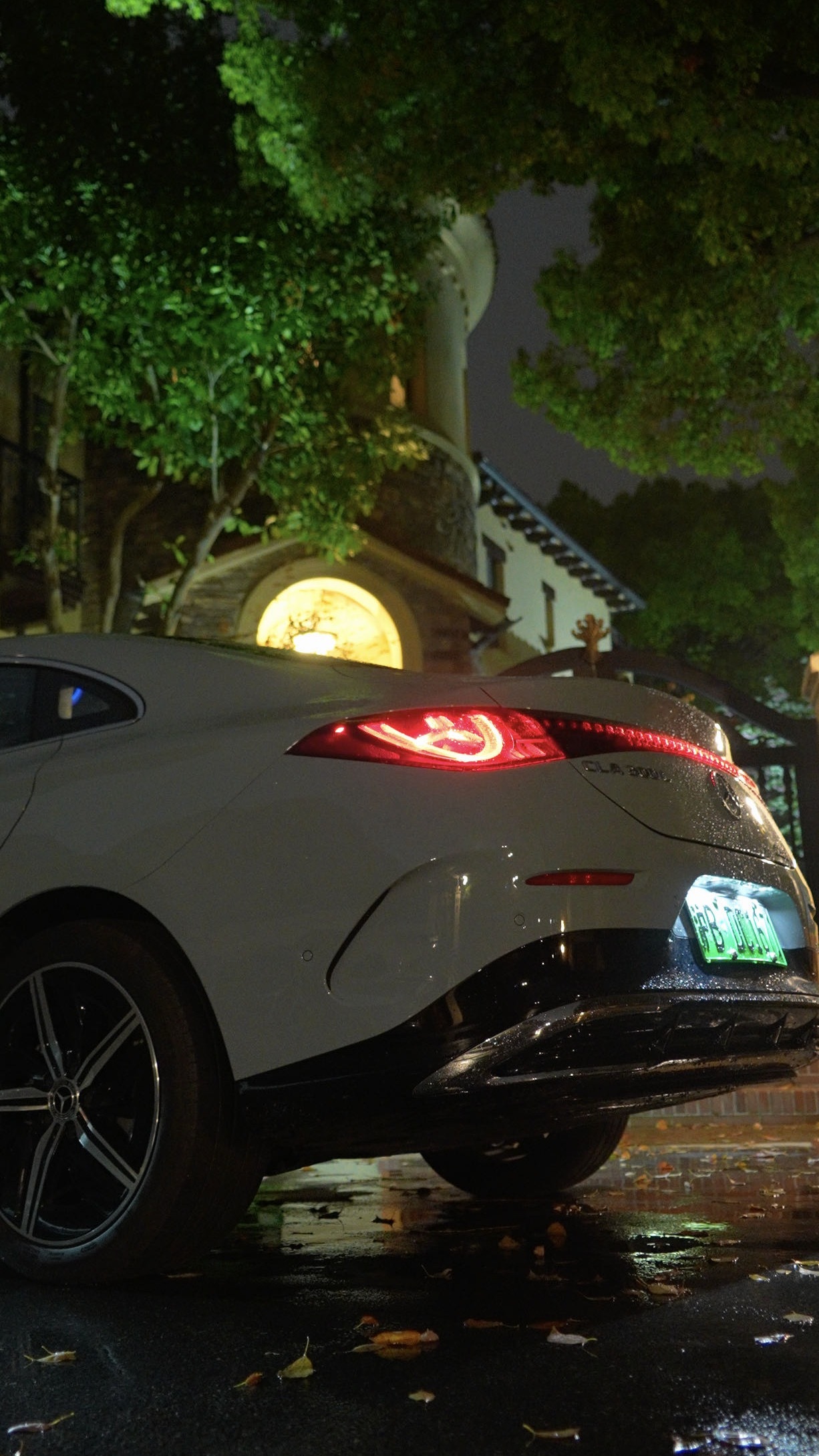 今天晚上给cla拍了几张照片。感觉这个logo很帅 