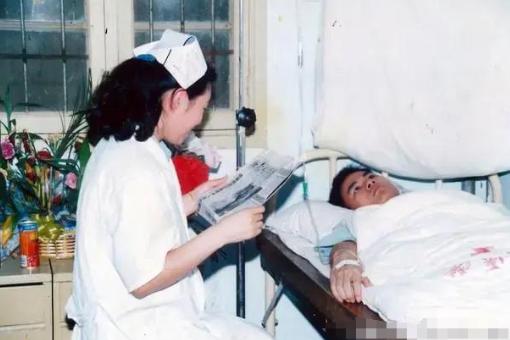 2000年，开往襄樊的474次列车上，一位农村姑娘遭遇三位流氓调戏，一名空军战士