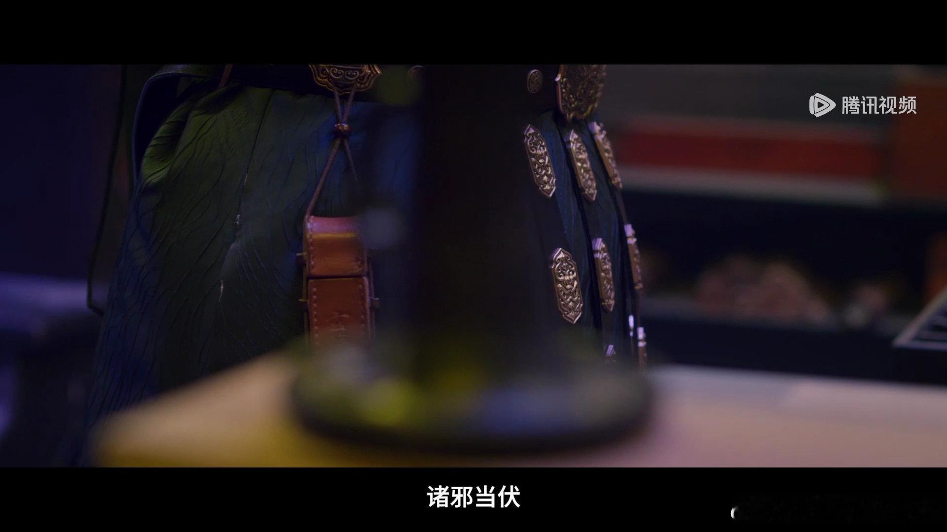 子夜归 广东仔大战变异蟑螂子夜归里面的有些灯光真的太阴间了，变异蟑螂这个梗哈哈哈