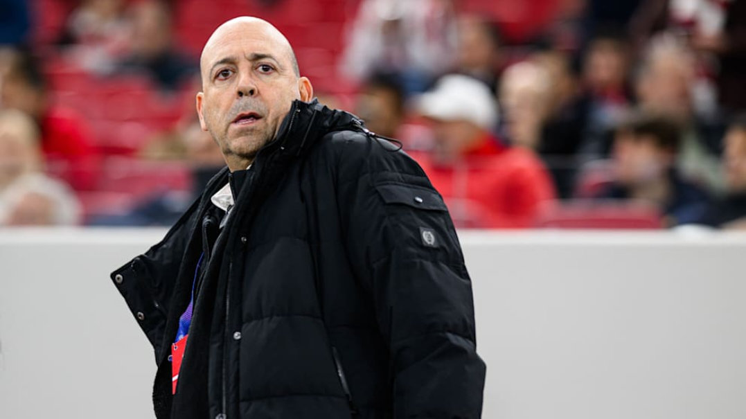 勒沃库森CEO卡罗表示：“拜仁在联赛中如此强势，让我感到很痛心。当然，他们的预算