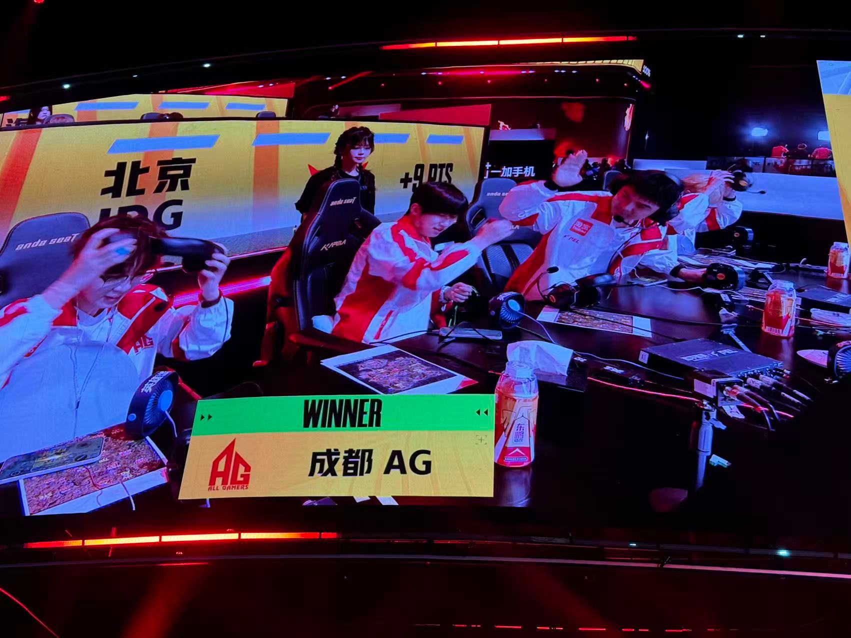 AG春决开门红 长沙春决燃情开战，成都AG状态炸裂强势开局！单局豪取18淘汰拿下