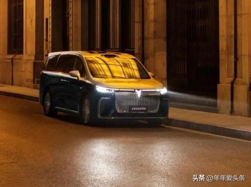 对新手来说，买车真的像开盲盒。怕配置看不懂，怕别人说“买贵了”，更怕提车后各种小