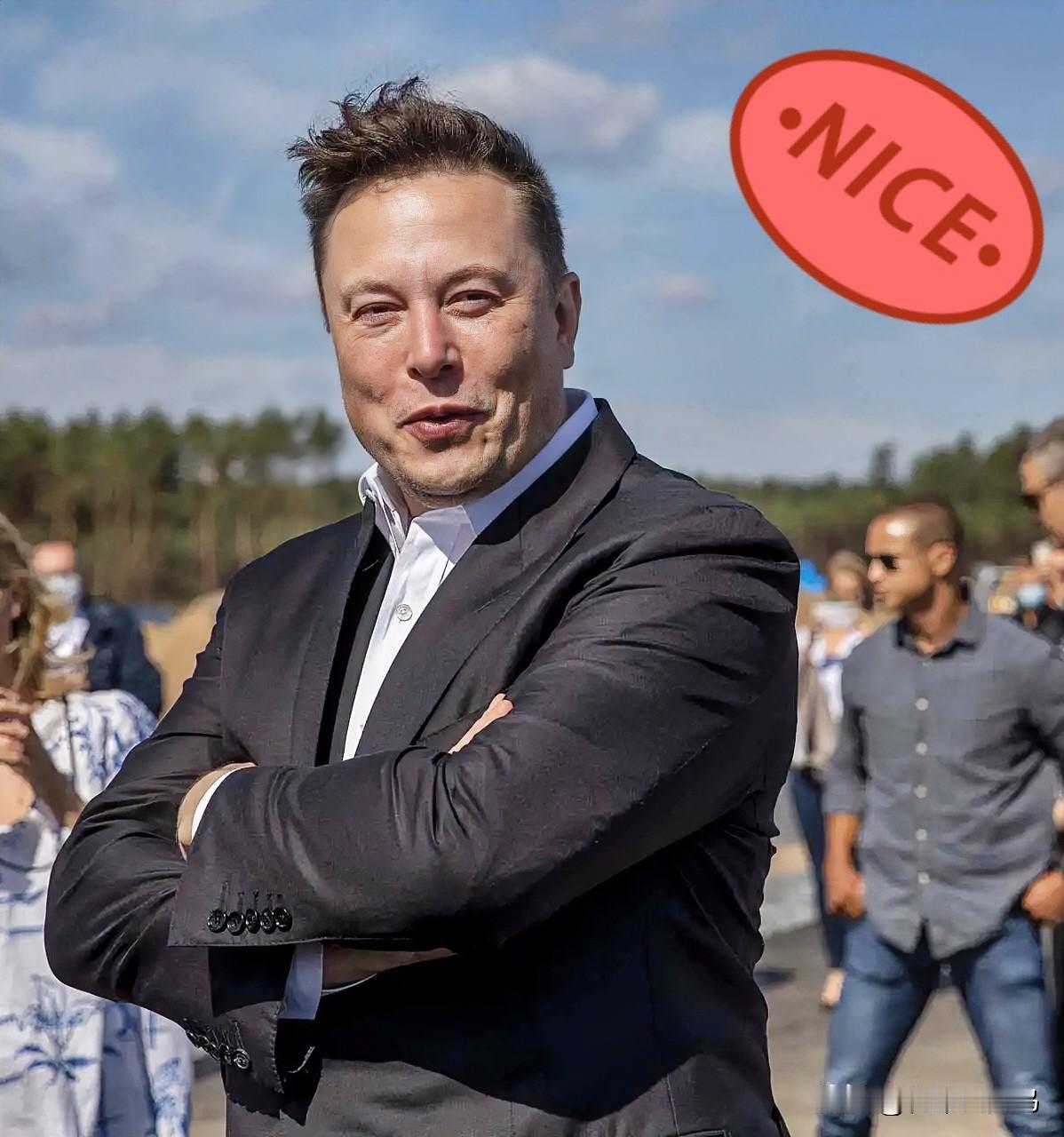 马斯克这招“暗度陈仓”，

玩得确实让人后背发凉。

嘴上喊着“科技造福人类”，