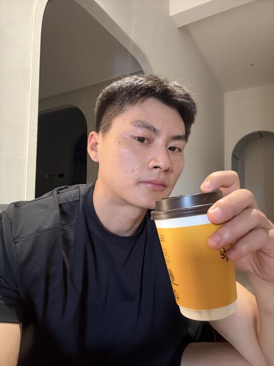 30岁｜躺平不可能，喝杯咖啡起来嗨👋