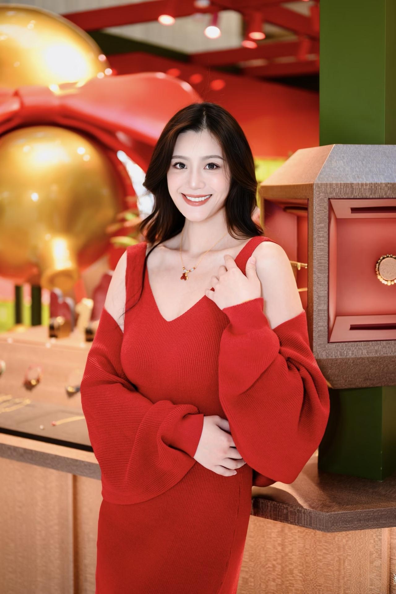 女人，是美貌重要，还是气质重要对于一个女人来说，美貌重要，高雅的气质也重要，但是