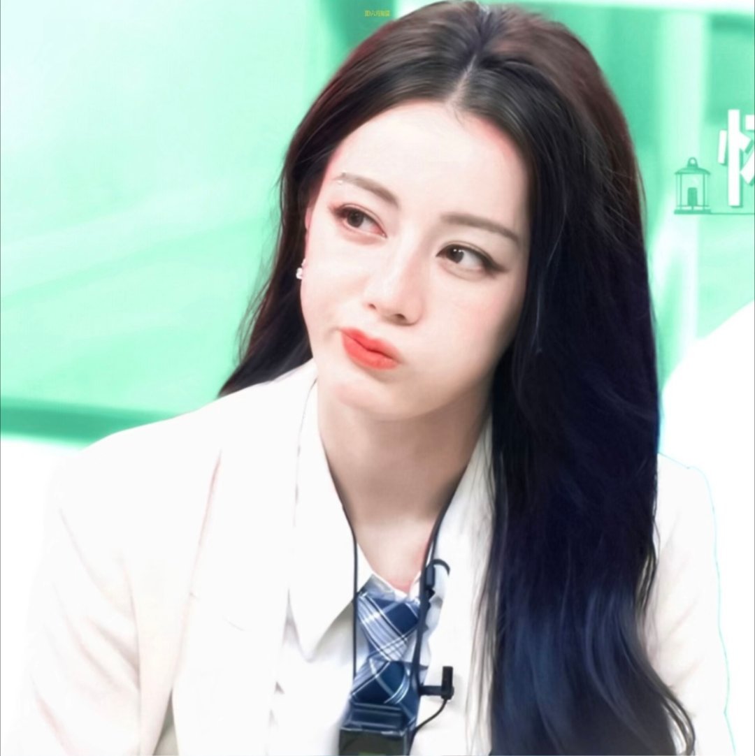 迪丽热巴 迪丽热巴邓妍 迪丽热巴花儿与少年 你阳光明媚 像一缕小太阳＞O＜
