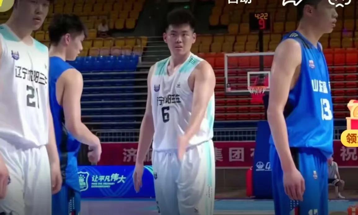 辽宁青年队这些小球员打架真不行，建议大家向广东队拜师学艺，多学点武功，以备不时之