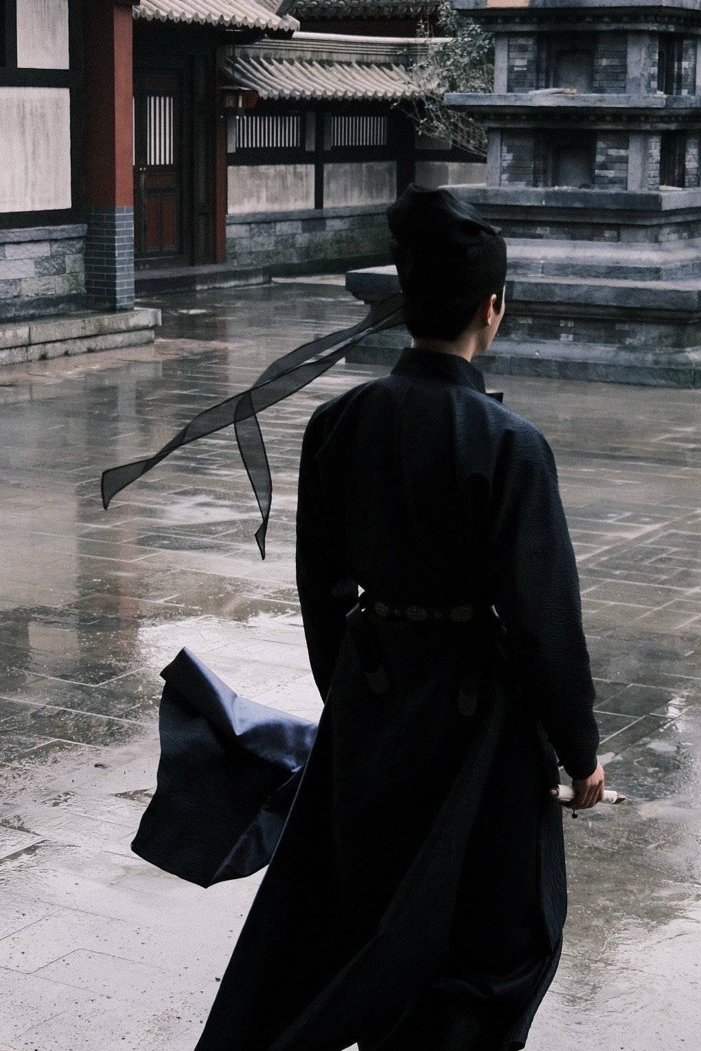子夜归预约量破百万 许凯梅逐雨，我在等你[抓狂] 