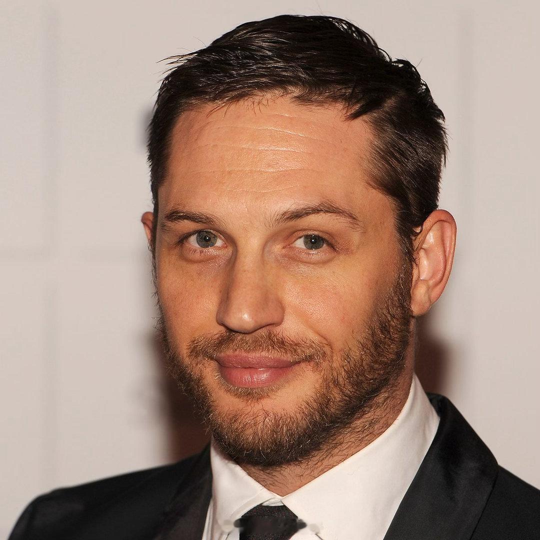 家里网络出了问题，联系了xfinity技师上门修理。来了一看，靠，太帅了，长得酷