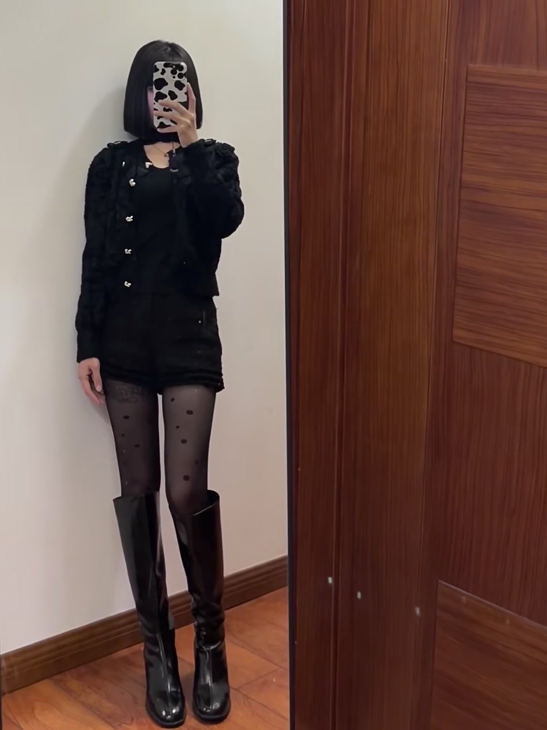 点赞看看御里御气 ​​​