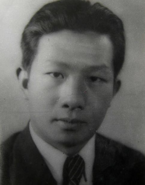 1935年，聂耳在日本游泳不幸淹死，聂耳这个人，真的是天才中的天才，死的时候才2