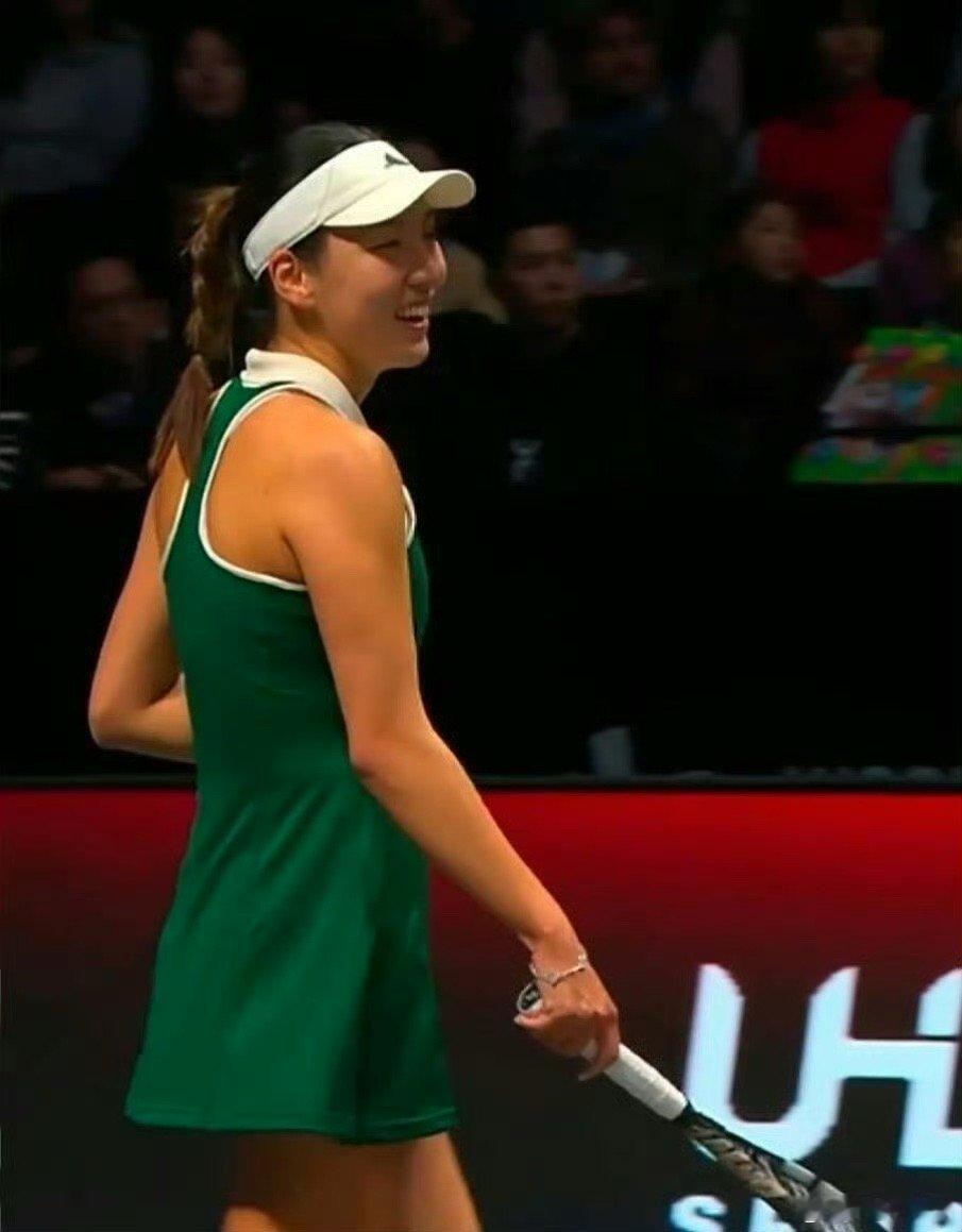 王欣瑜新赛季状态不俗，以6-2/6-3扫飞斯瓦泰克！打得真不错！