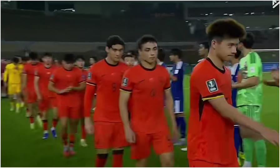 足球U23亚洲杯，国足6场比赛战绩。
小组赛：0-0伊拉克、1-0澳大利亚、0-