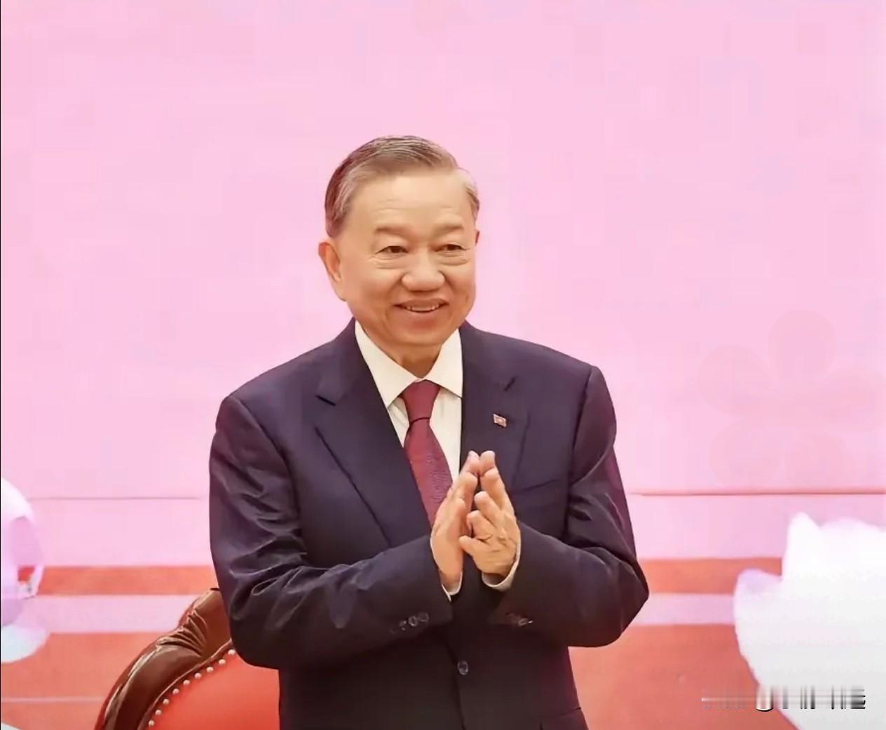 重磅！4月15日中越深度合作，一口气敲定45项重磅协议
 
4月15日，中越双方