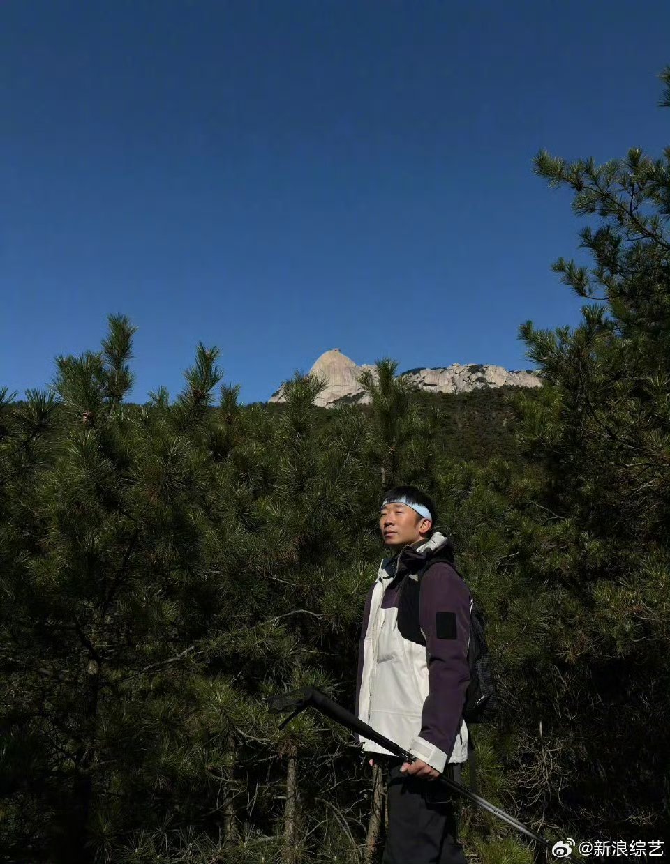 杨迪徐志胜邪修cp杨迪与徐志胜玩游戏大比拼，争当“糖主”。两人速度相当，徐志胜嘴