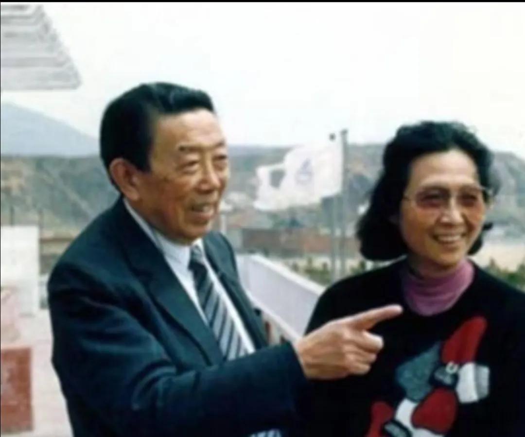 一代好演员，多才多艺之人程之，中国内地主持人、演员、导演程前的父亲，致敬老艺术家