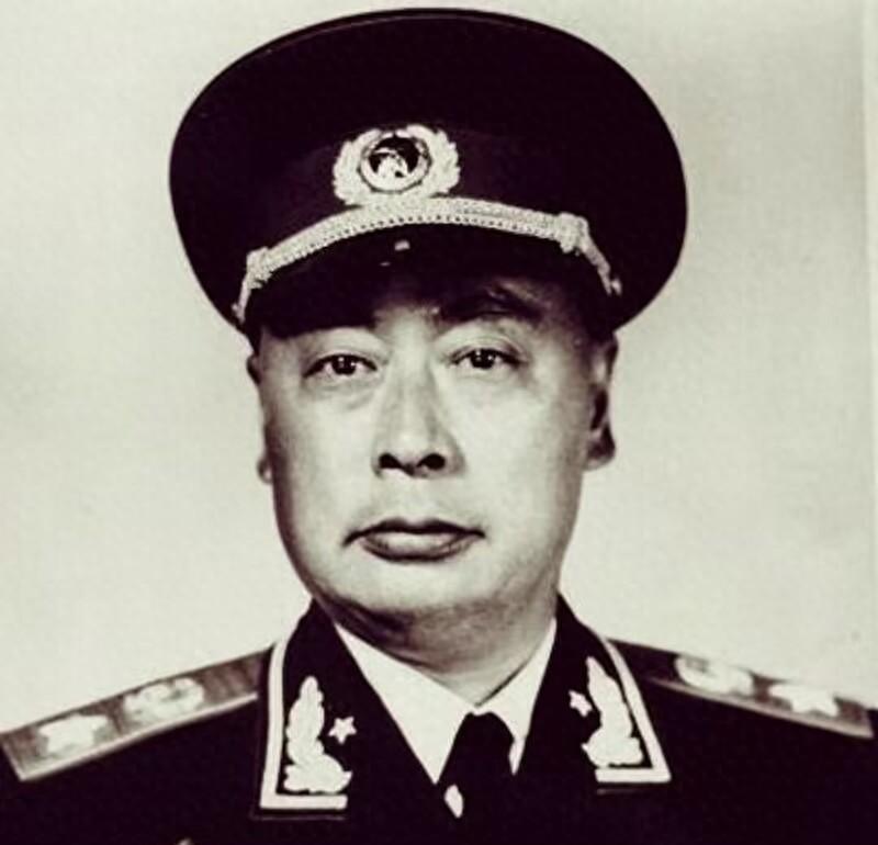 叶挺若未早逝，1955年会被授予元帅称号吗？结合五方面因素分析值得探讨
1955