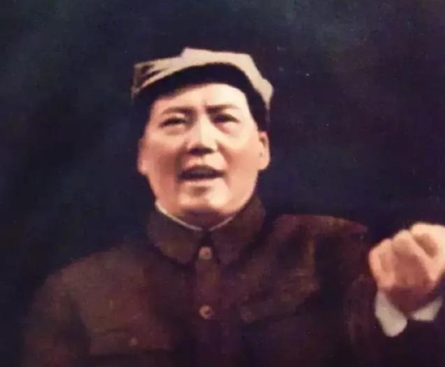 新中国刚成立，一群外国人拿着“欠条”，傲慢地来找毛主席讨债，毛主席的回答令他们大