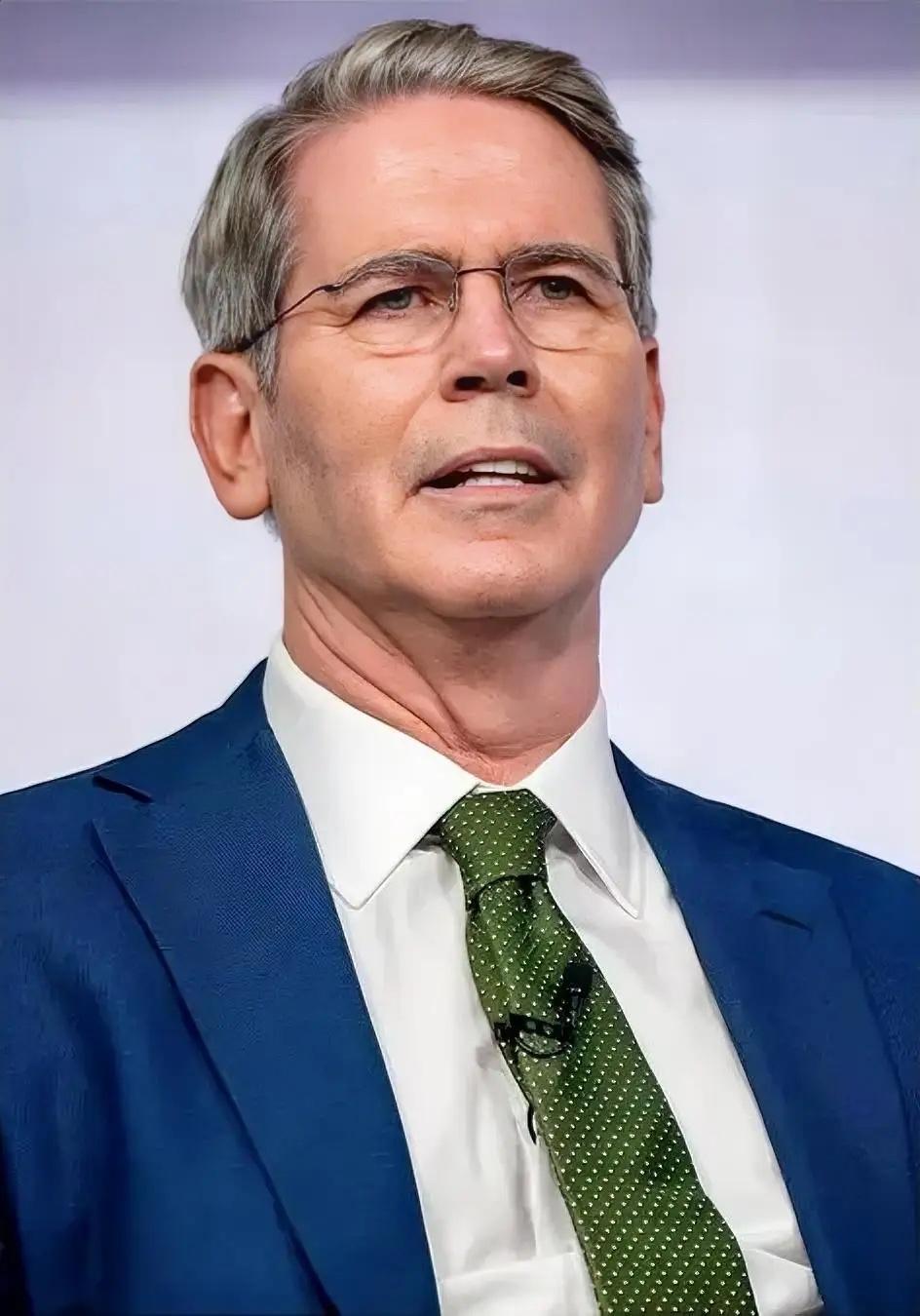 就在刚刚
美国财长亲口承认了！
10月13日，美国财长贝森特承认，政府关门已开始