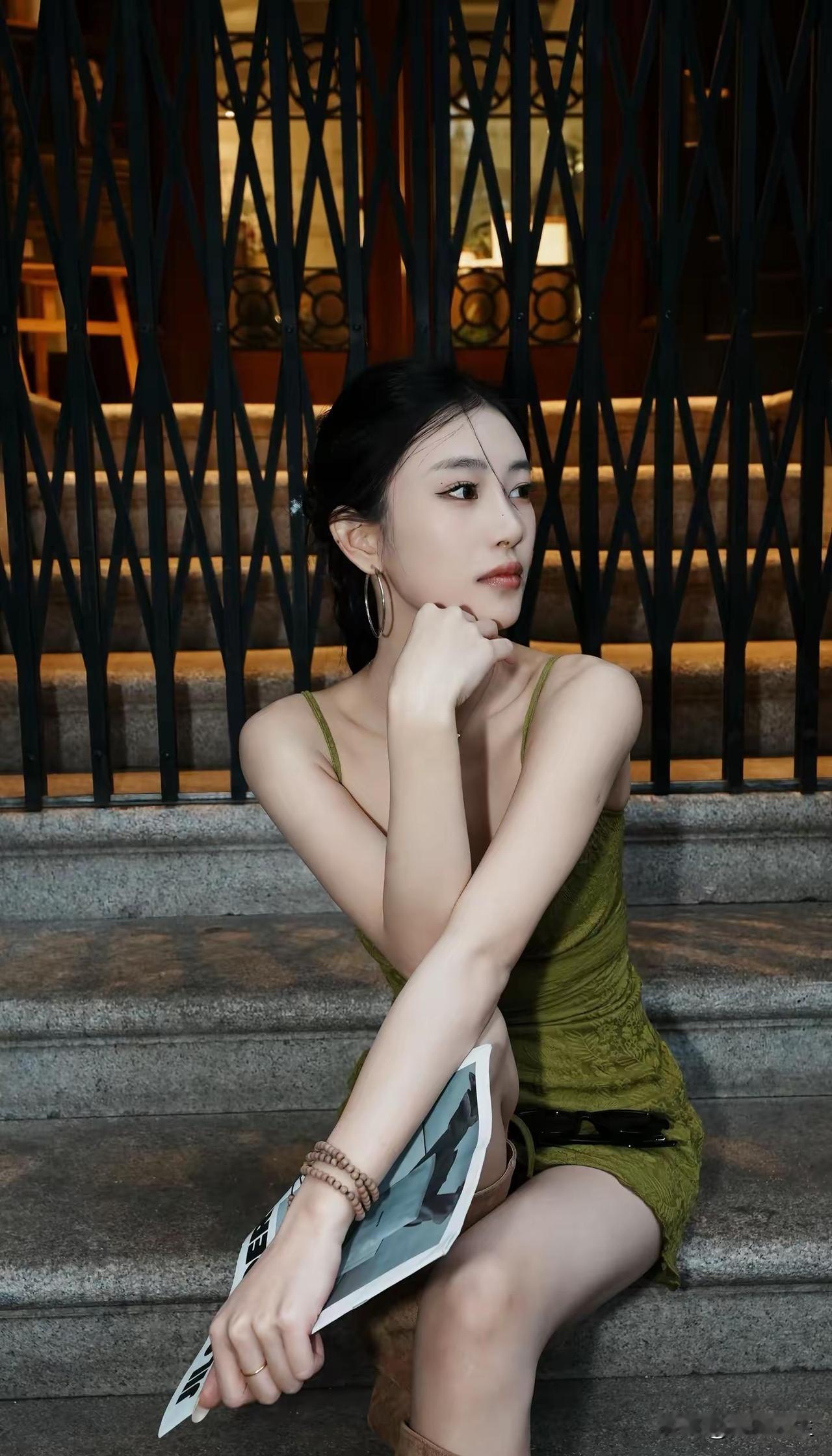 Hey小伙伴们～👋 今天要带你们一起逃离喧嚣，探秘台州隐藏瑰宝——黄礁岛！🏝