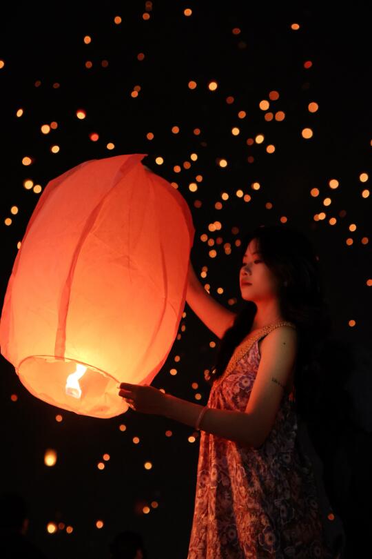此生必去！西双版纳天灯节🏮