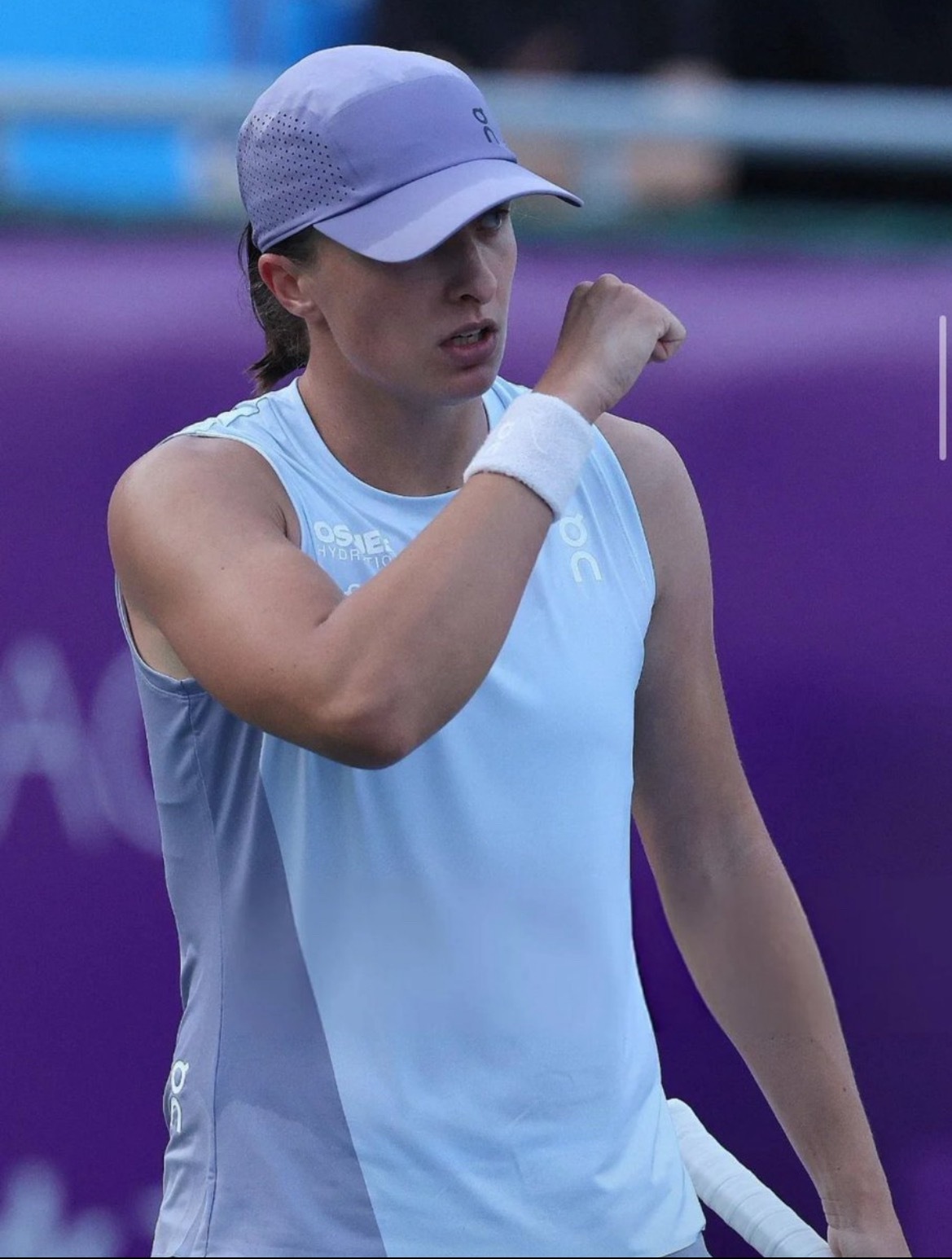 WTA500首尔站，斯瓦泰克 6-0 6-2 击败玛雅·乔因特，本赛季第四次进入