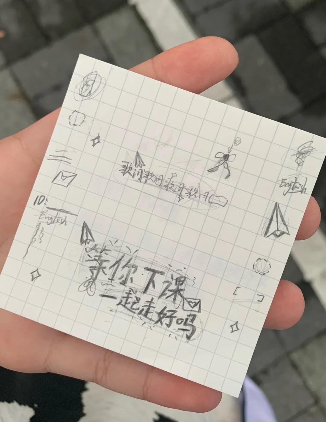 晚自习的摸鱼p2成图
🉑二394个汉堡3075个西瓜219个草莓
工作日不在 