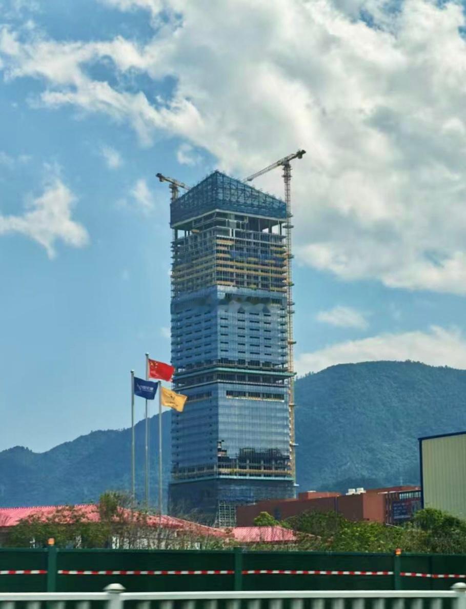 明年年初竣工的福州旗山湖洲际voco酒店 福州西的封面地标级建筑 