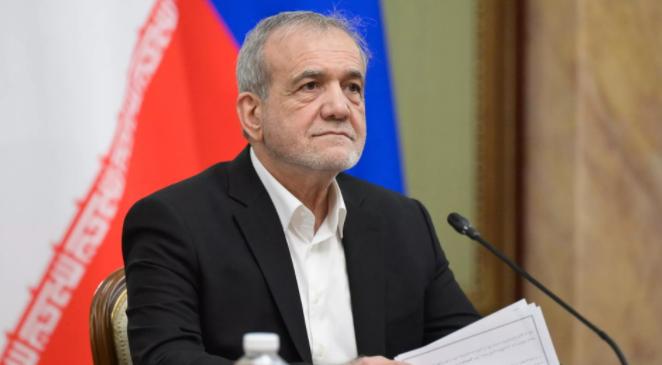 伊朗总统的态度转变了。

伊朗总统佩泽希齐扬25日在社交媒体发文称，正如伊朗已故