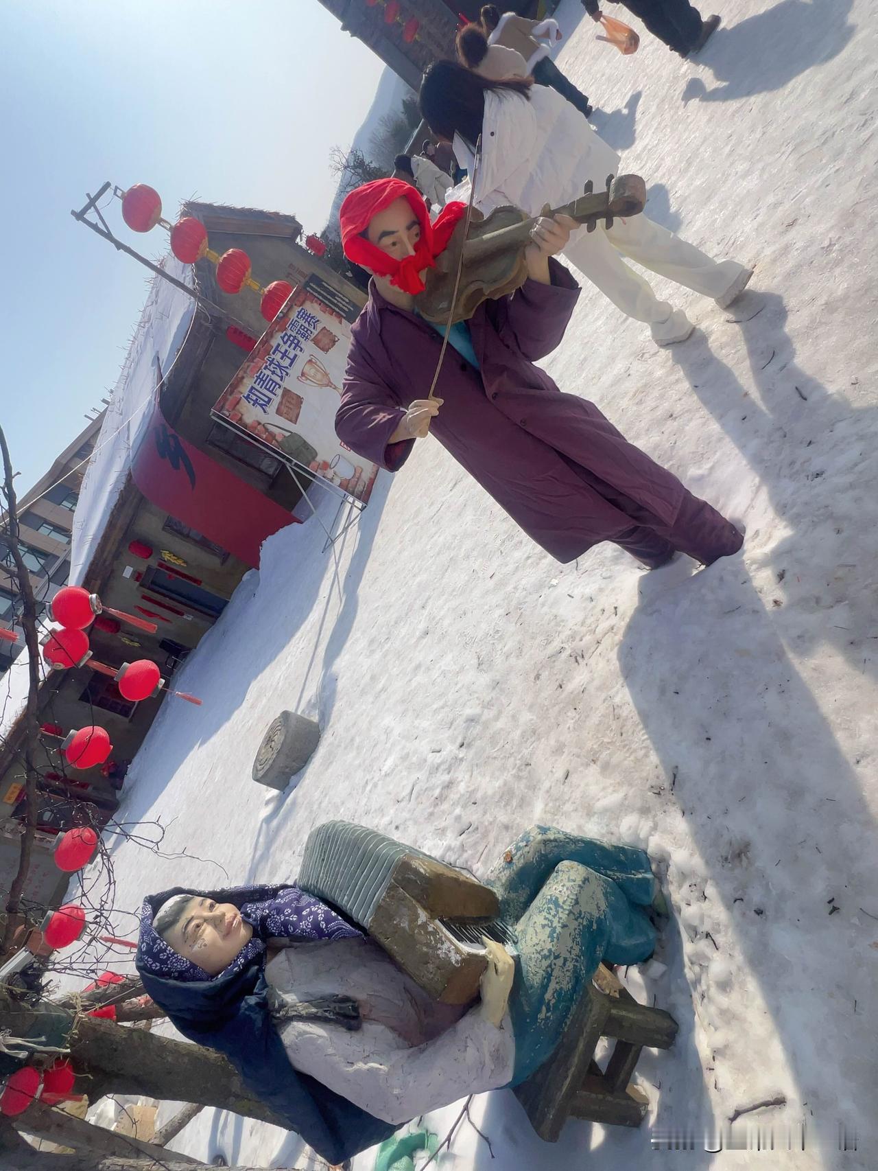 很多人在职场上都有个巨大的误区，觉得“只要我忠诚、我努力，老板总有一天会看见”。