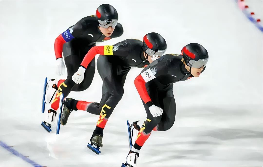 破历史！中国速滑男团绝杀挪威进四强，大年初一决战美国，新年献礼太燃了
 
米兰冬