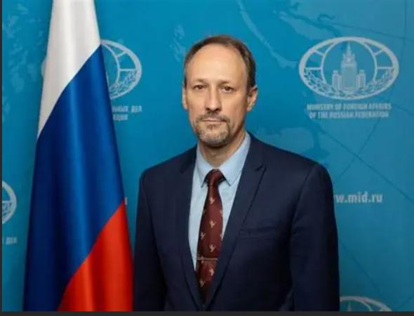 如今俄罗斯和中国的关系更进了一步，在同样都被西方大国制裁的两大邻国，变得更加的惺