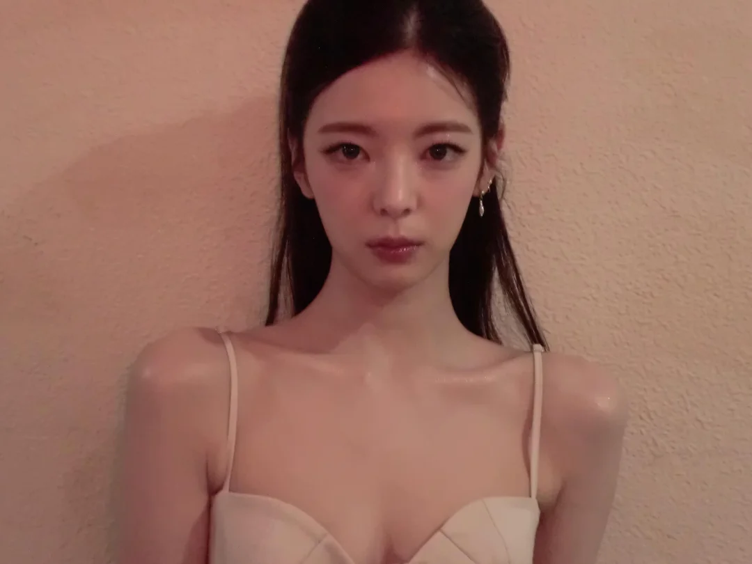 Lia ins更新～MOTTO库存照片1