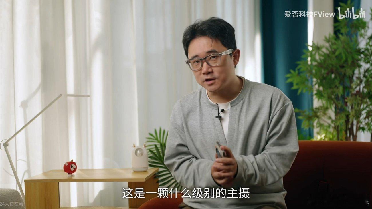 真的越来越像余华了天…… ​​​