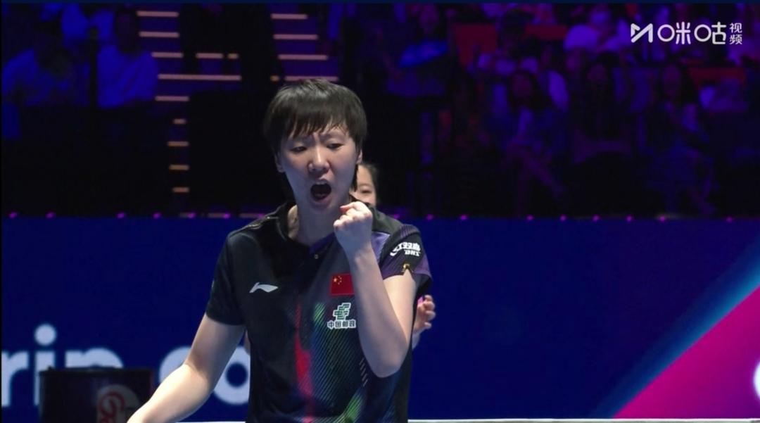 莎莎世界杯参赛3次，两冠一亚！
曼昱世界杯参赛2次，最好成绩亚军！
女单世界杯已