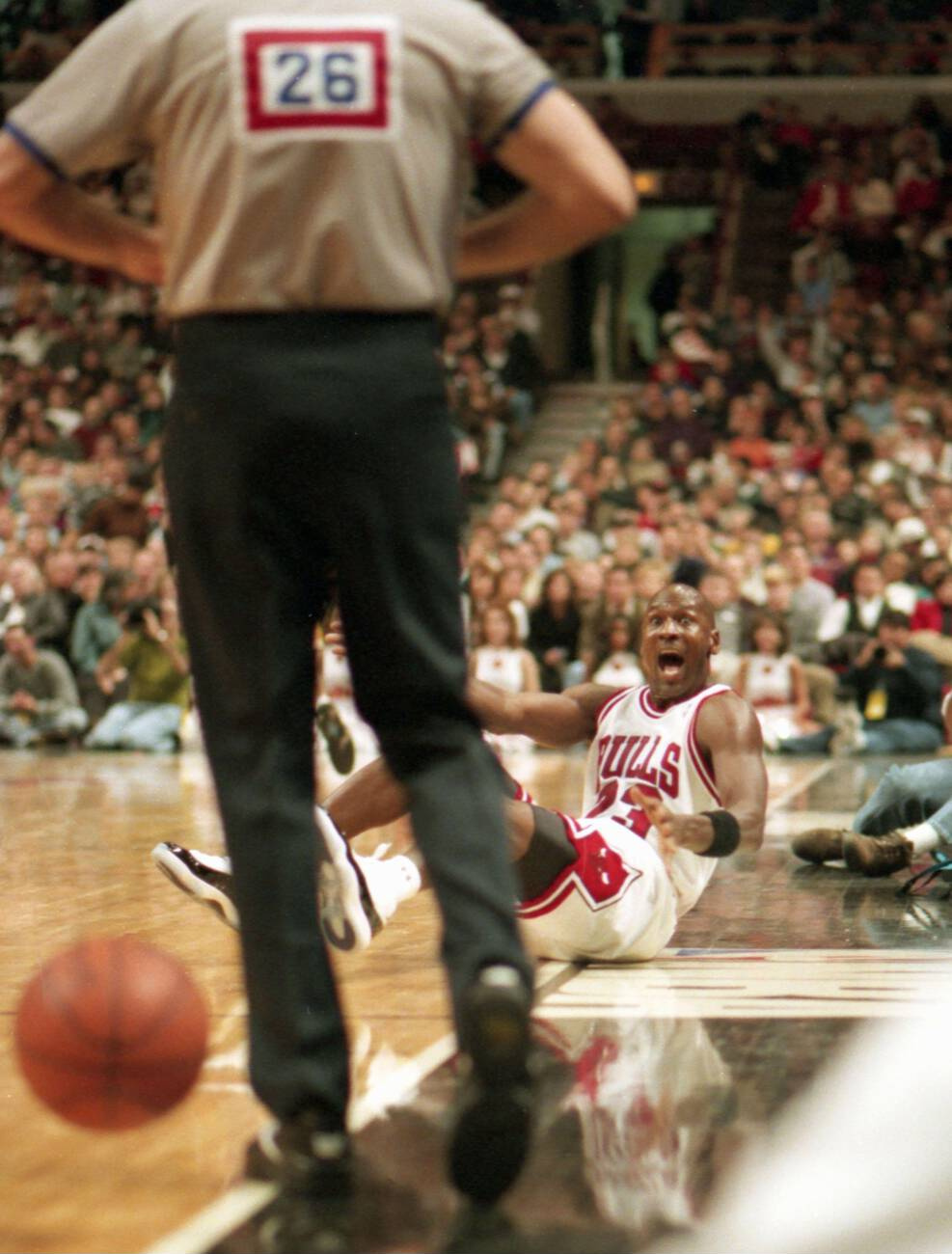 Michael Jordan 给哨 给哨   穿concord的人必须有哨 