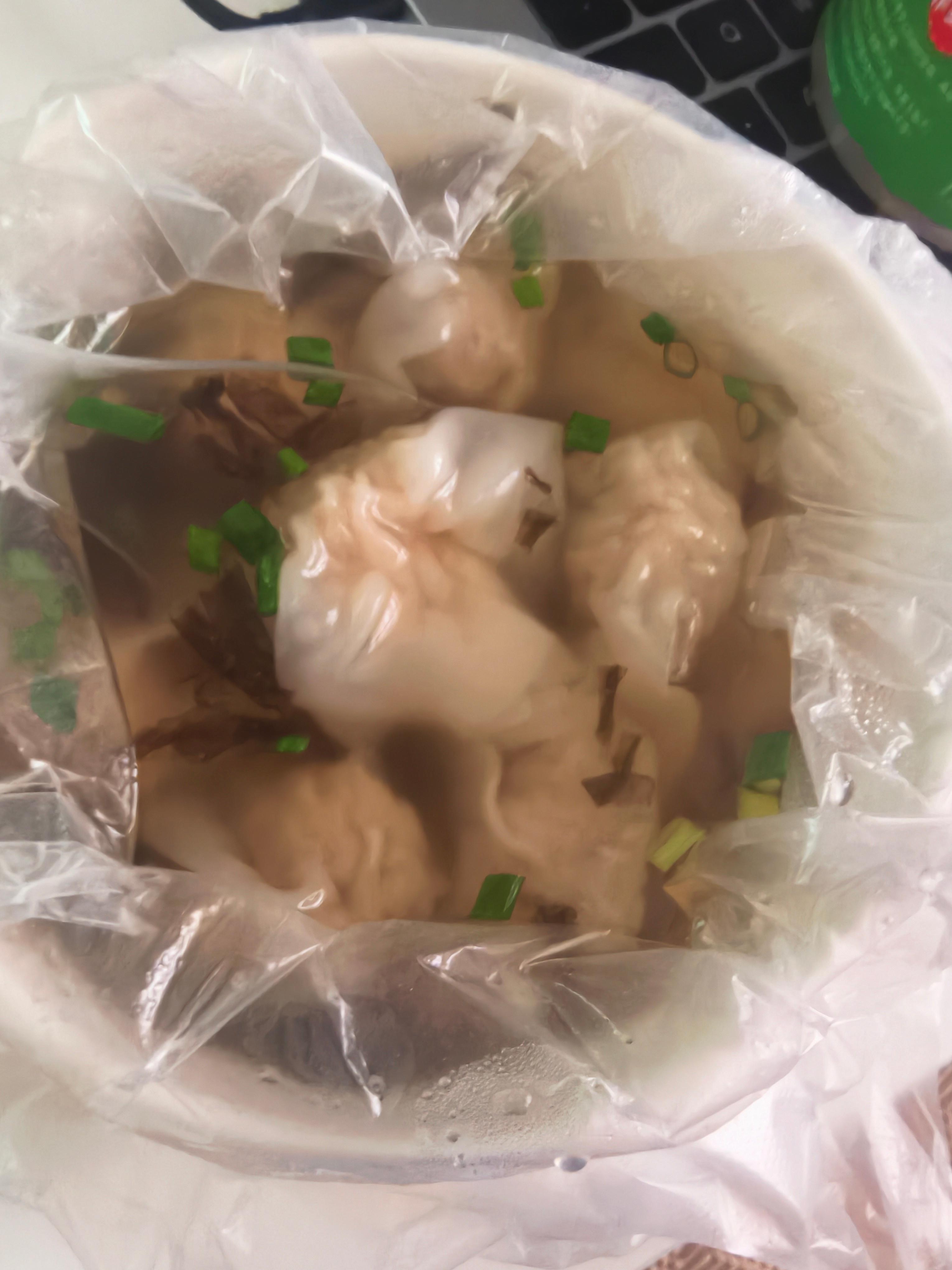 淡淡的（） ​​​