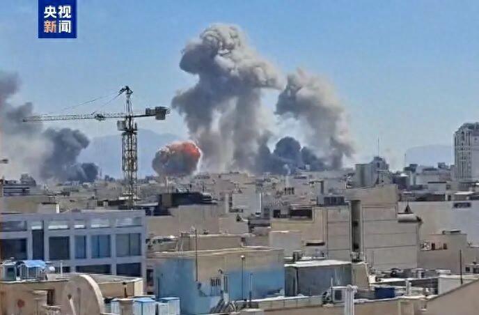 伊朗动用最强导弹打击以色列，1大盟友出手！关键时刻美后院起火，根据央视新闻与伊朗